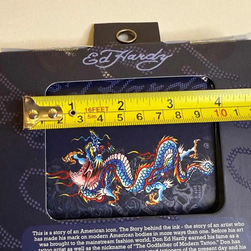 Ed Hardy 7 pieces Men’s Grooming Kit navy blue color